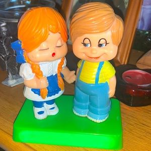 Vintage 1971 Berries Little Girl and Little Boy Plastic Figurines